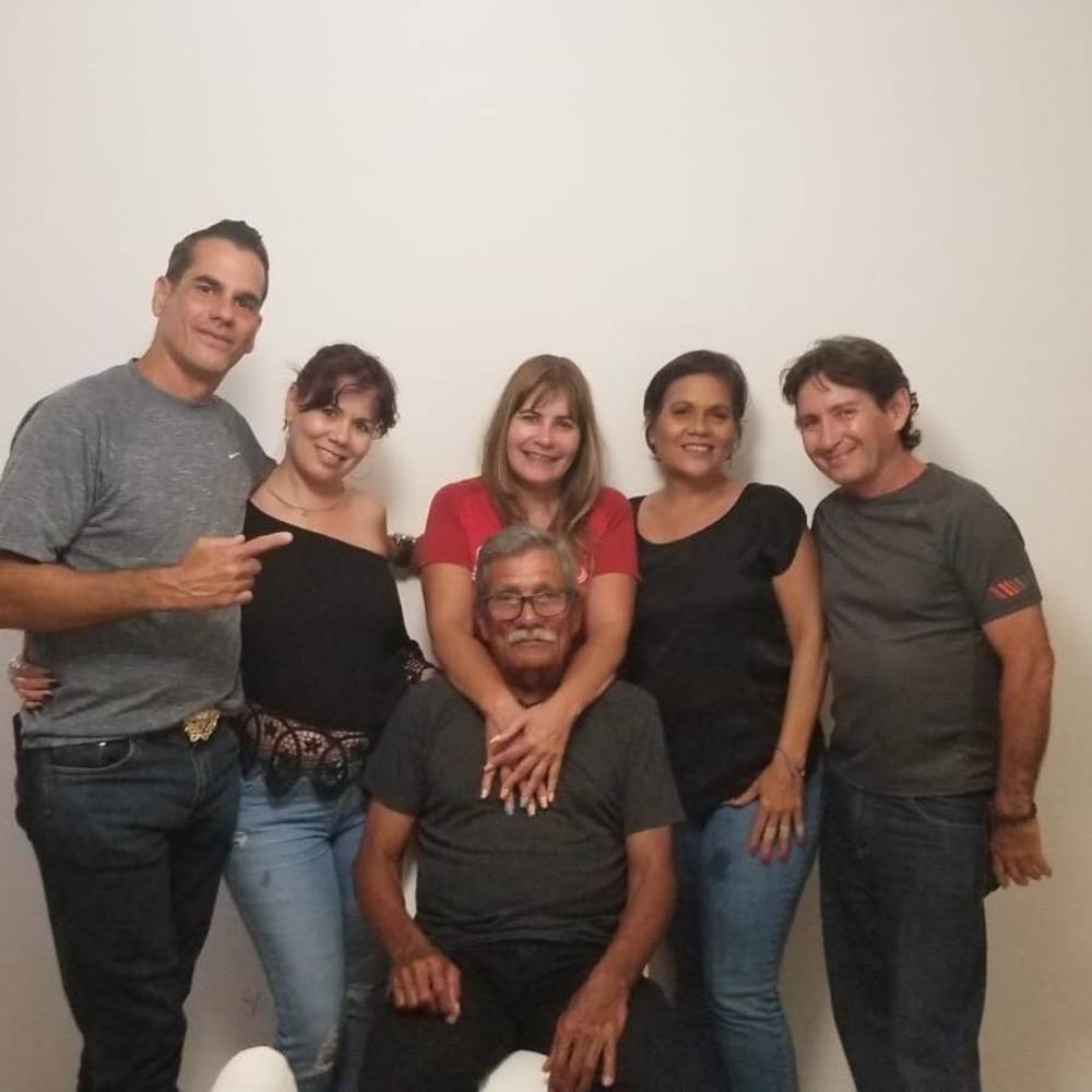 Meet your Posher, Mieres